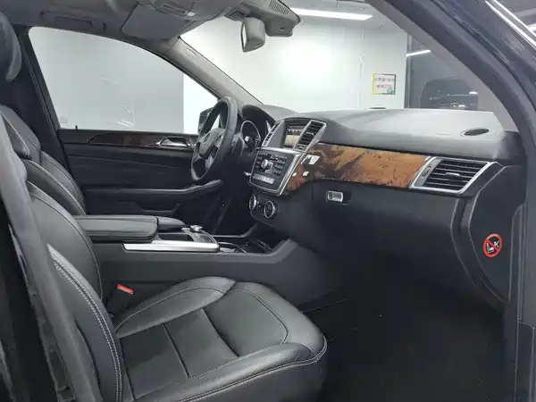 Mercedes-Benz M-Class 2013