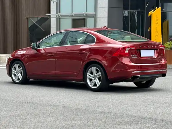 Volvo S60 2014