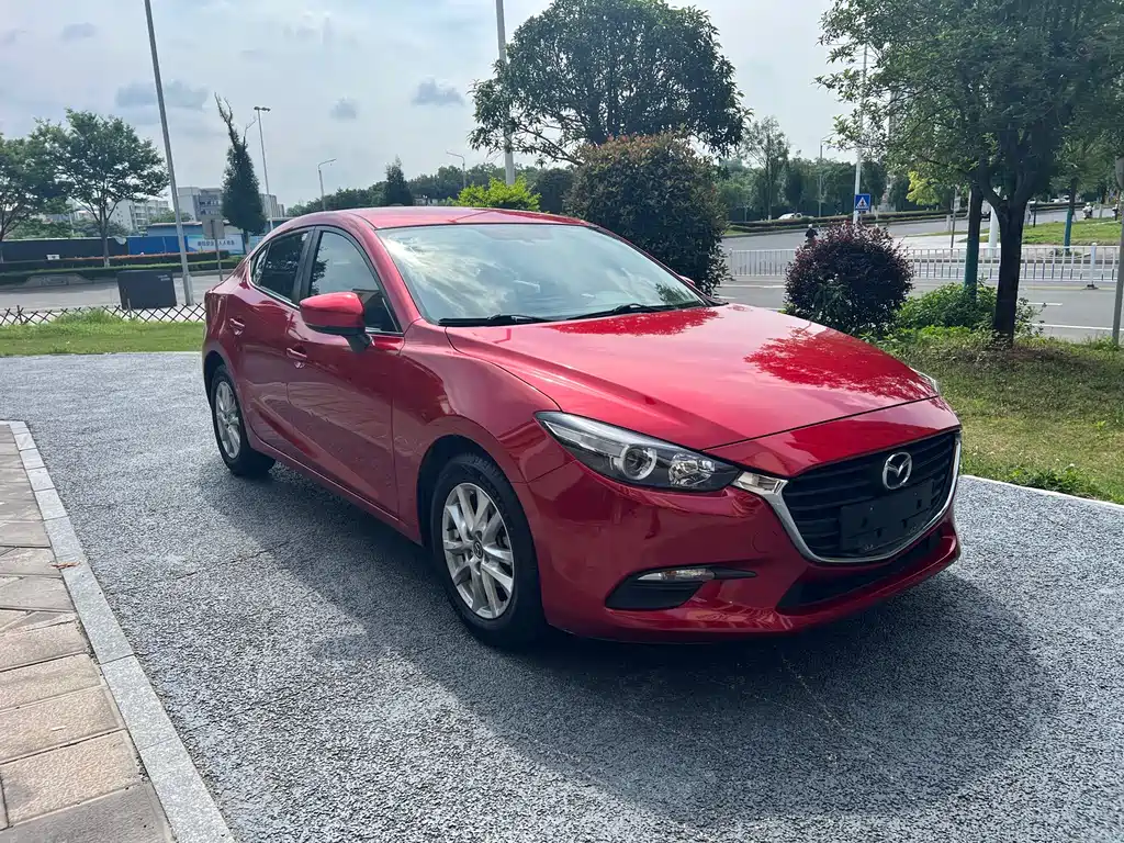 Mazda 3 Axela 2019 — фото 2