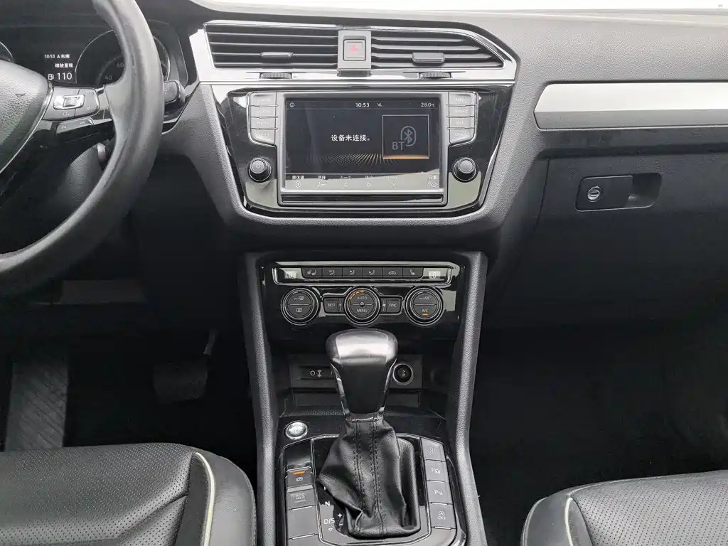 Volkswagen Tiguan L 2017 — фото 12