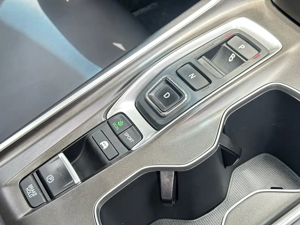 Honda Accord 2020 — фото 10