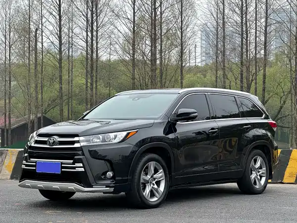 Toyota Highlander 2021