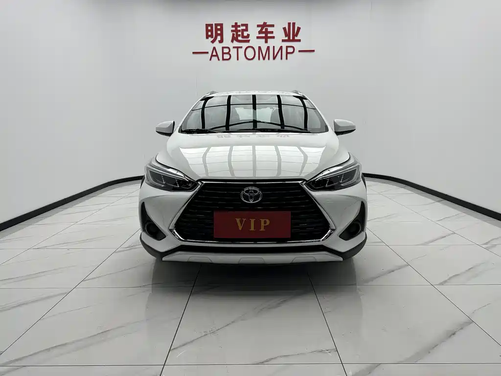 Toyota Yaris L 2022