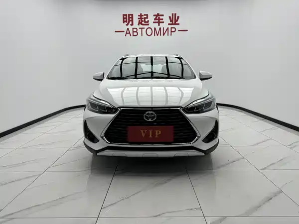 Toyota Yaris L 2022