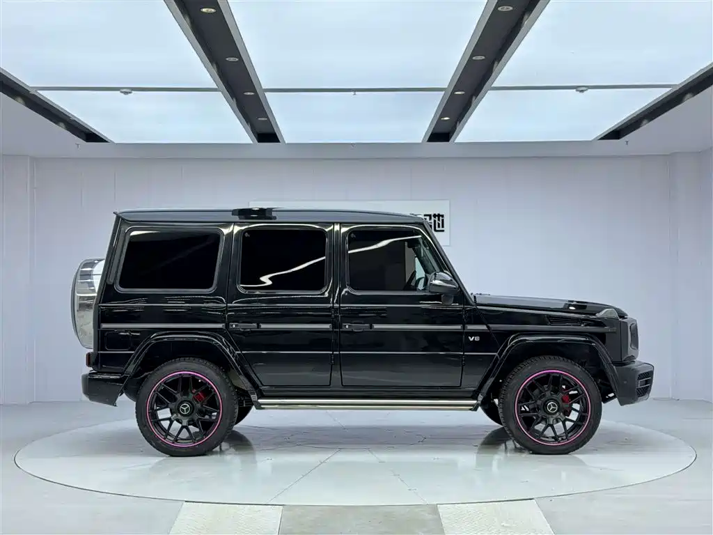 Mercedes-Benz G-Class 2010 — фото 13