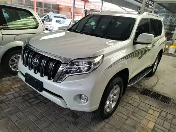Toyota Prado 2016