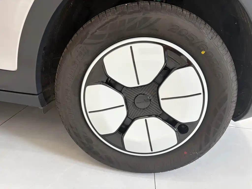 Geely Galaxy Starwish 2025 — фото 20