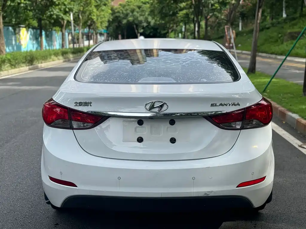 Hyundai Elantra 2017