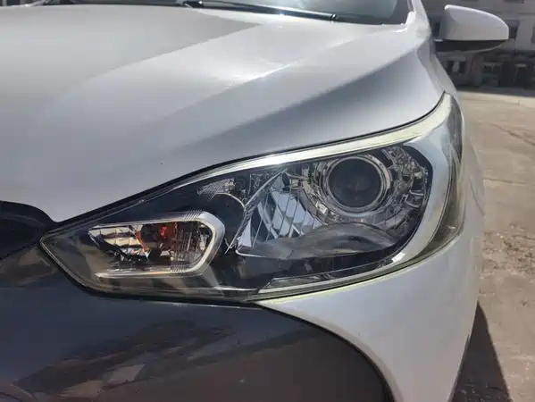 Toyota Yaris L 2019
