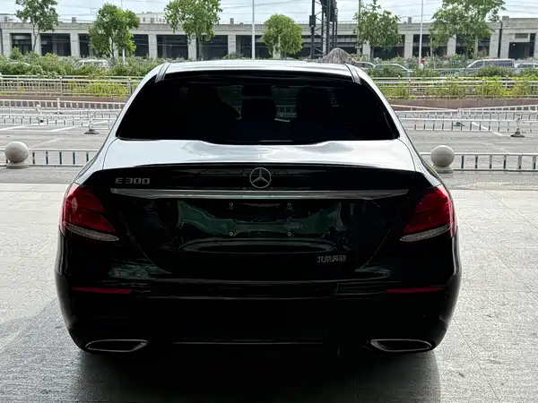 Mercedes-Benz E-Class 2017