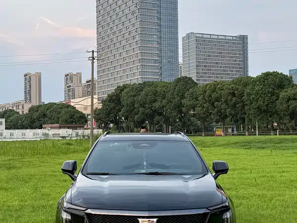 Cadillac XT5 2024