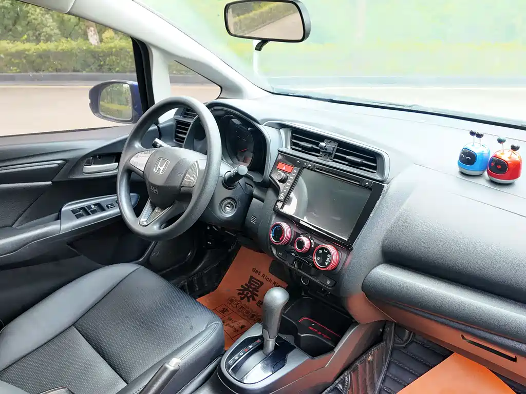 Honda Fit 2018 — фото 38