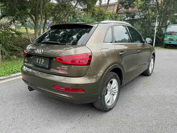 Audi Q3 2015