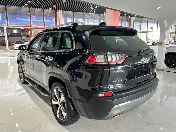 Jeep Cherokee 2019