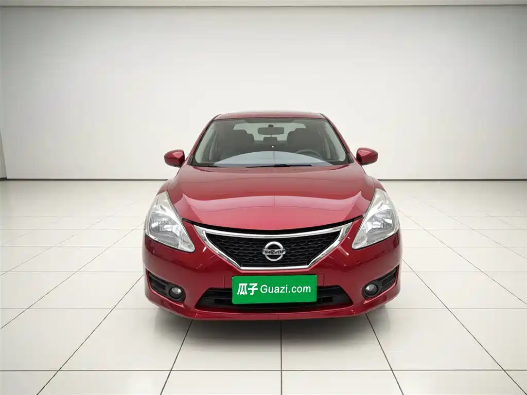 Nissan Tiida 2015 — фото 3