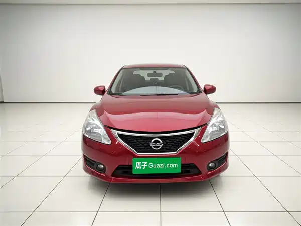 Nissan Tiida 2014
