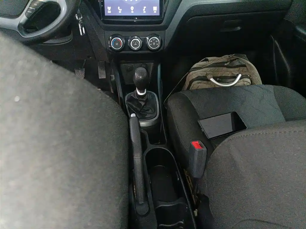 Kia K2 2015 — фото 14