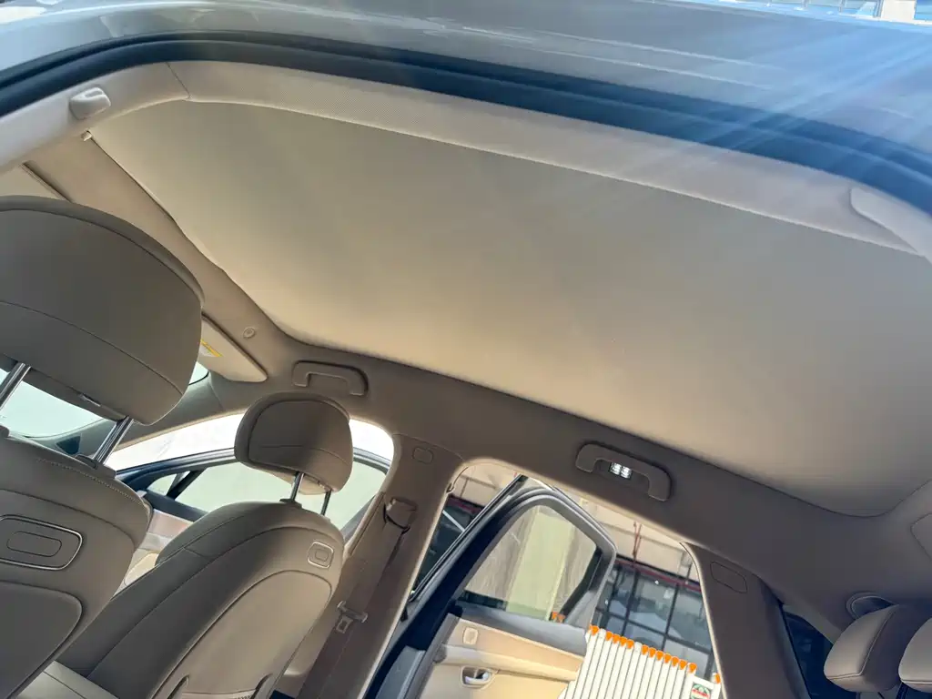 AITO M5 2025 — фото 17