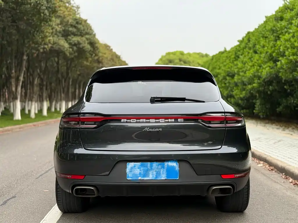 Porsche Macan 2019 — фото 10