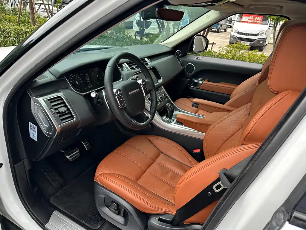 Land Rover Range Rover Sport 2017 — фото 24