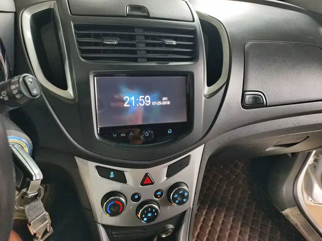 Chevrolet Trax 2016 — фото 14