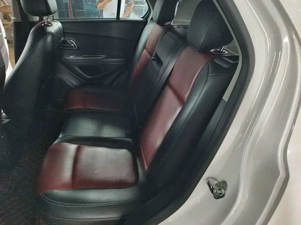 Chevrolet Trax 2016 — фото 18