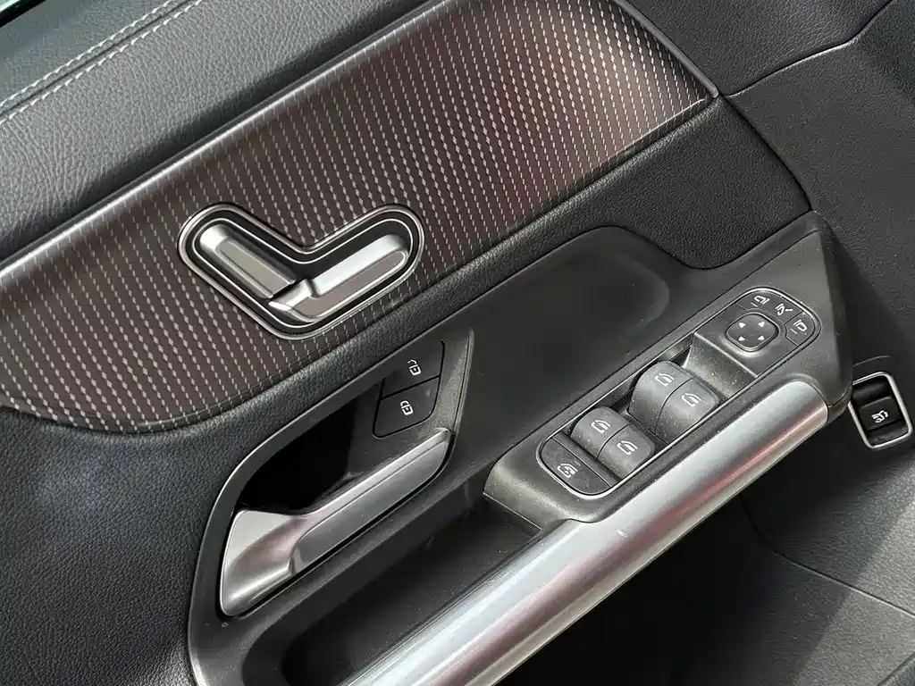 Mercedes-Benz GLA 2021 — фото 18