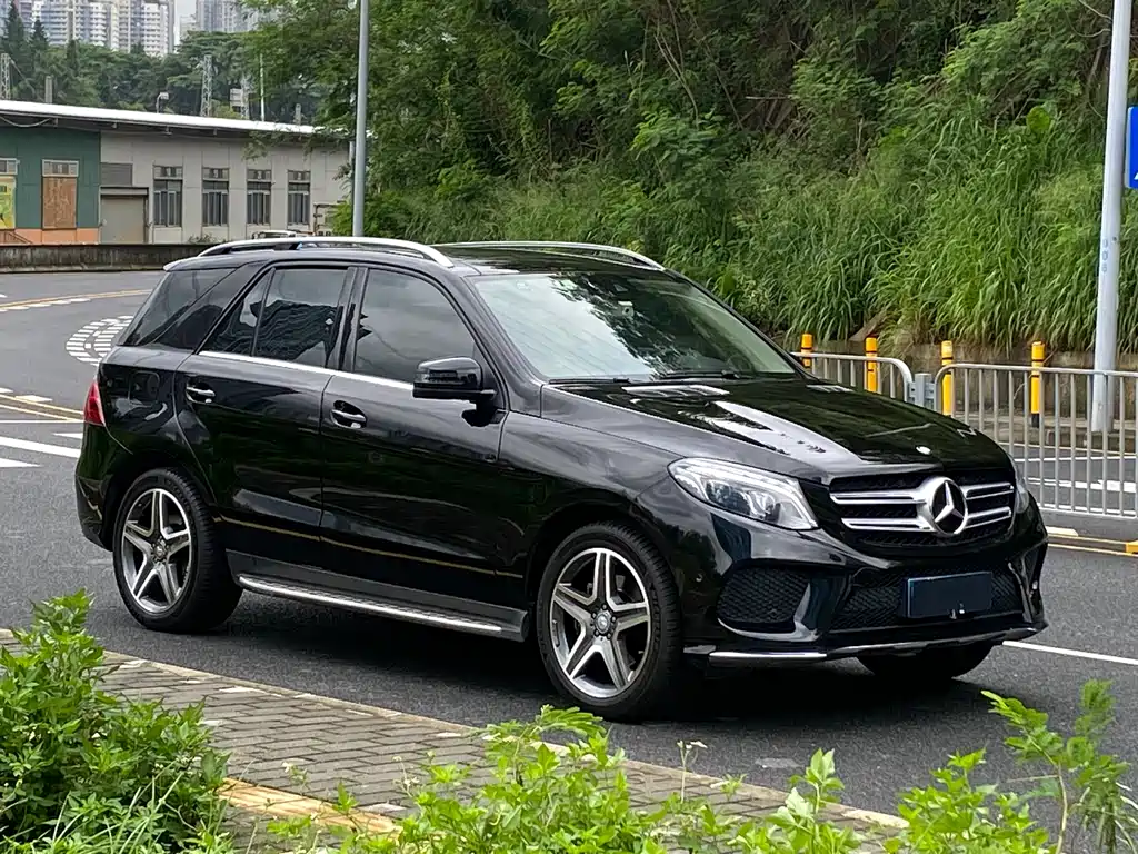 Mercedes-Benz GLE 2016 — фото 3