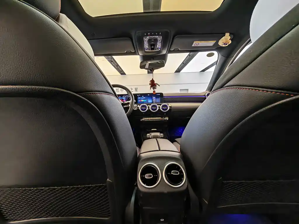 Mercedes-Benz A-Class 2023 — фото 13