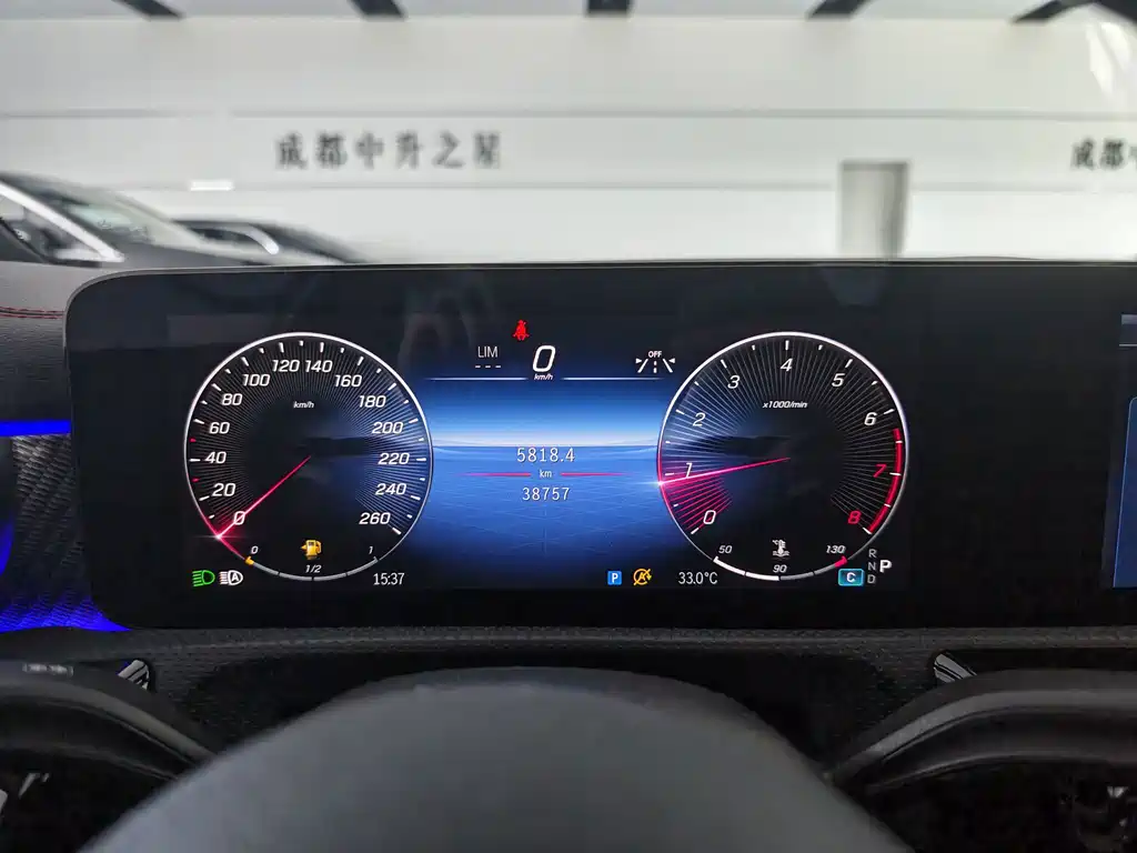 Mercedes-Benz A-Class 2023 — фото 18