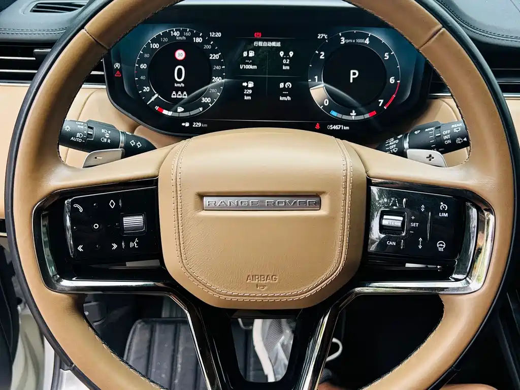 Land Rover Sport 2023 — фото 17