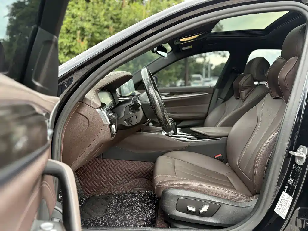 BMW 5 Series 2020
