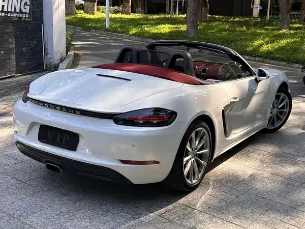 Porsche 718 2017