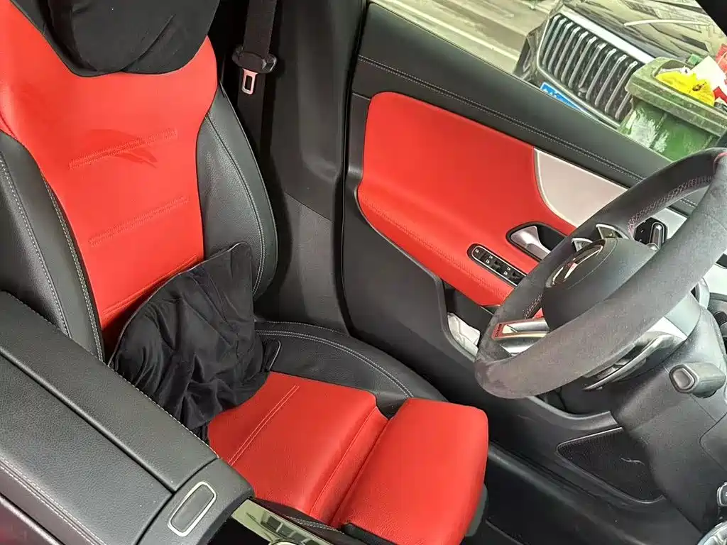 Mercedes-Benz Mercedes CLA AMG 2025