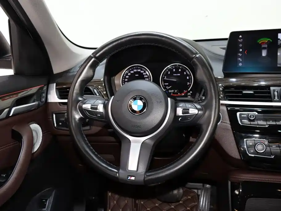 BMW X1 2022 — фото 13