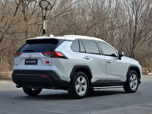 Toyota RAV4 2024