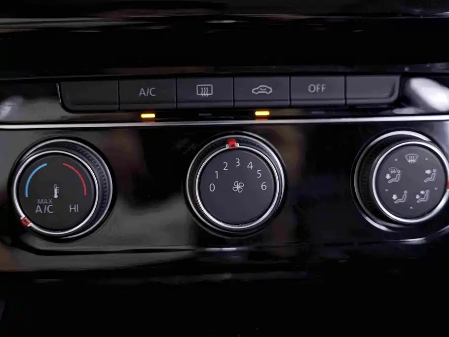 Volkswagen Magotan 2016