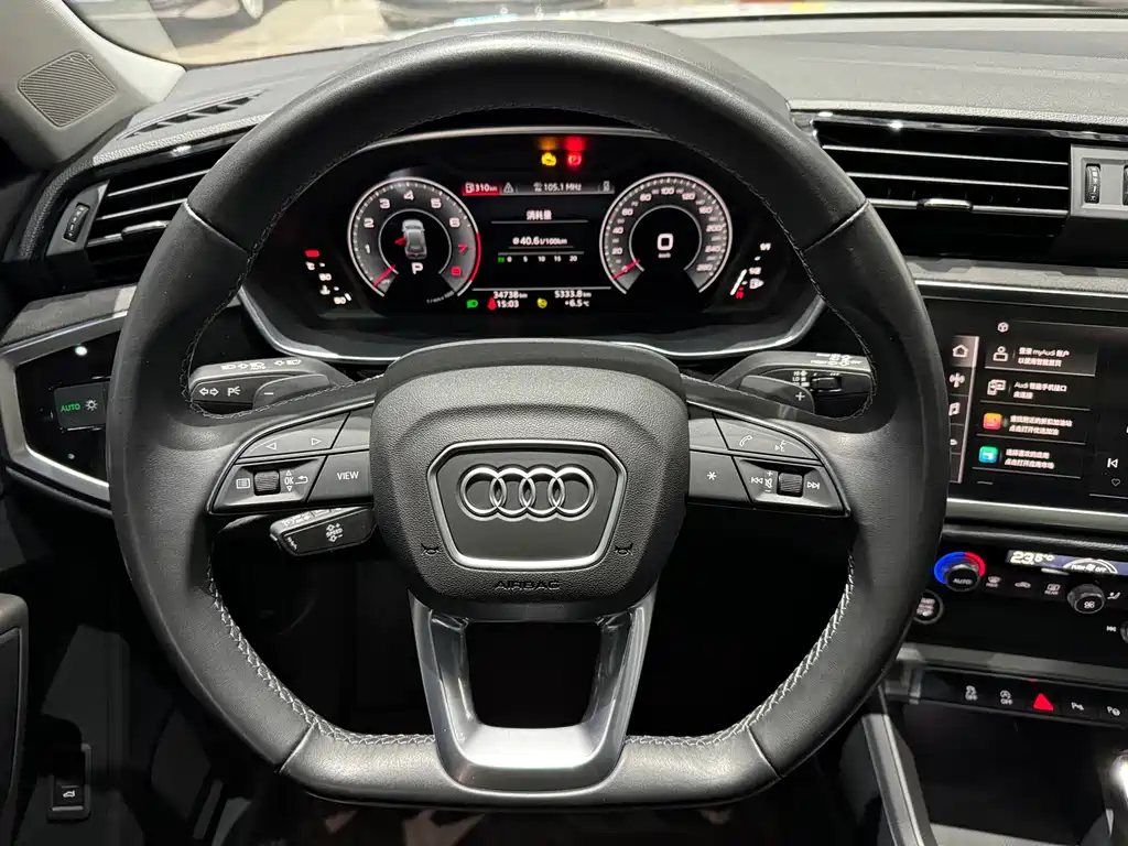 Audi Q3 2023 — фото 8