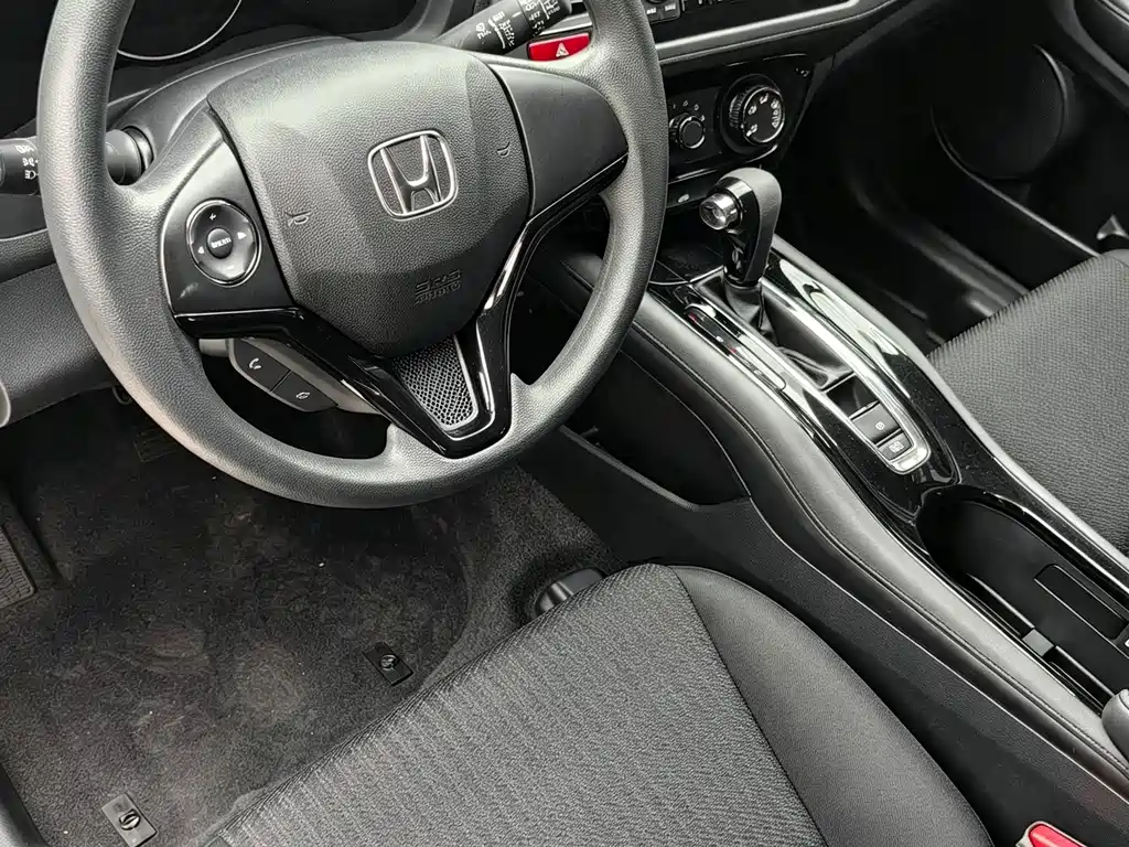 Honda Vezel 2015