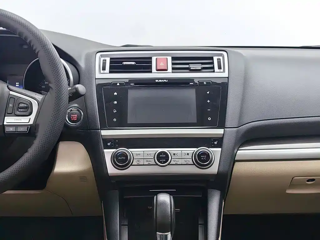 Subaru Outback 2015 — фото 12