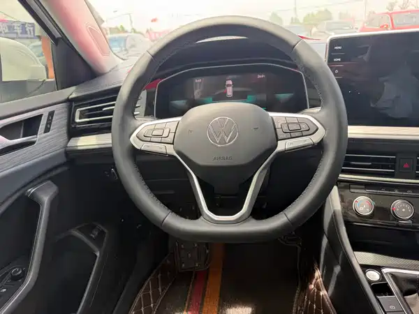 Volkswagen Sagitar 2025