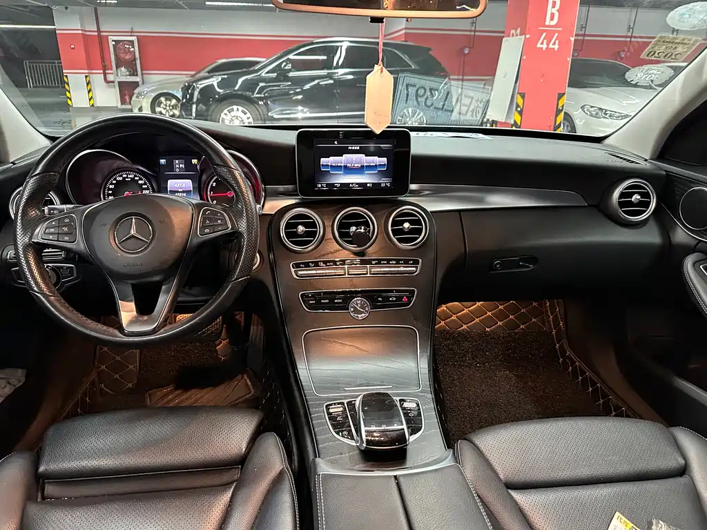 Mercedes-Benz C-Class 2016 — фото 11