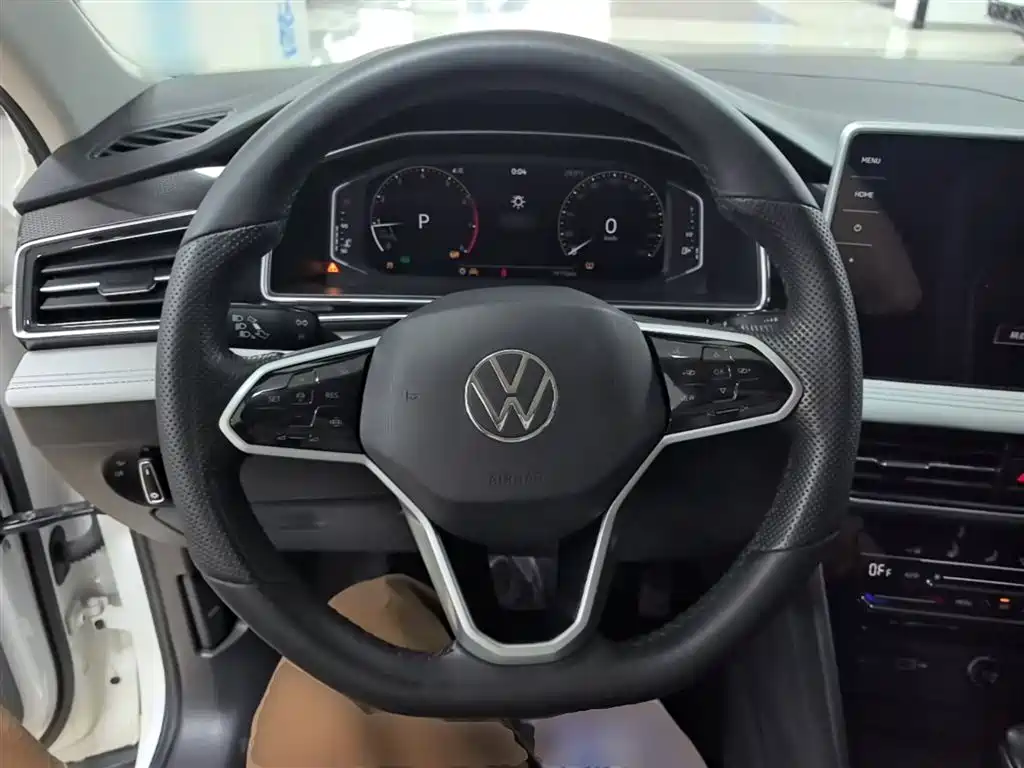 Volkswagen Tiguan L 2022 — фото 11