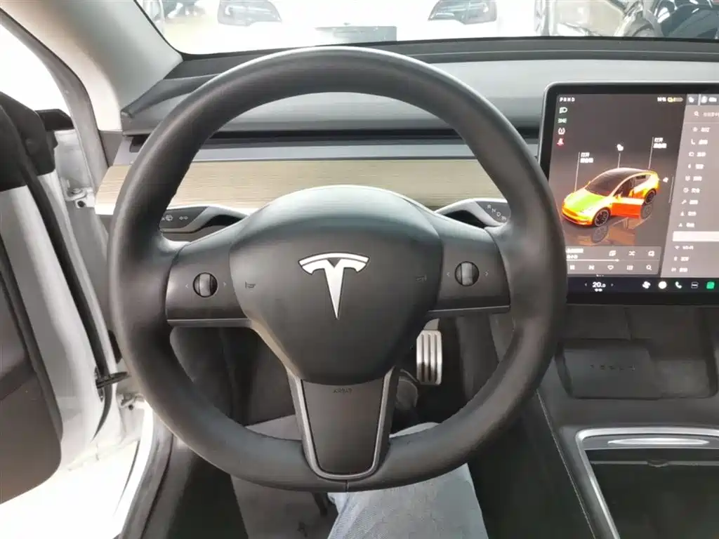 Tesla Model Y 2022 — фото 11