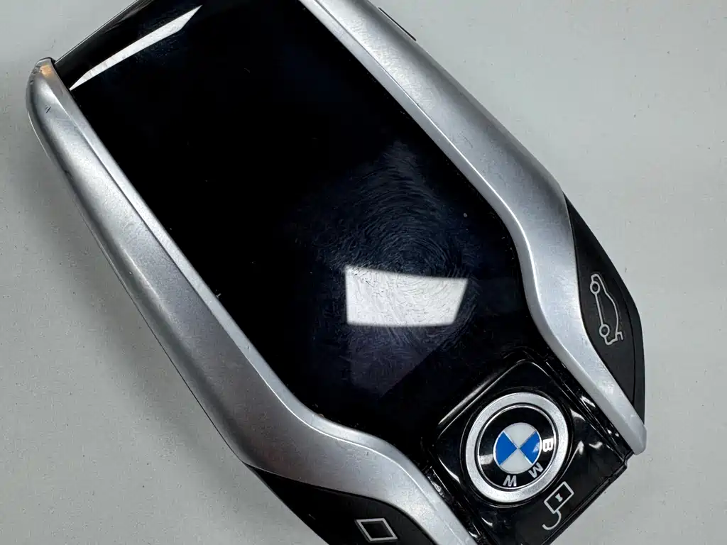BMW 7 Series 2017 — фото 16