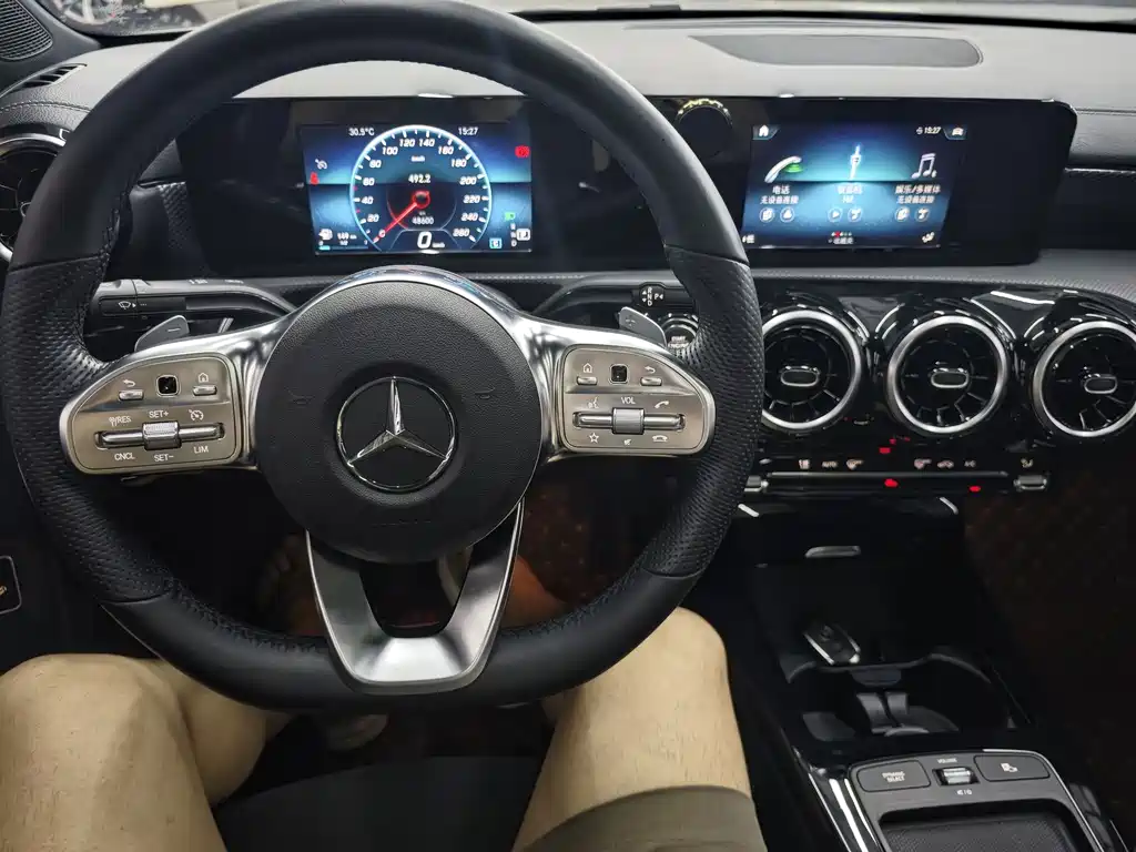 Mercedes-Benz A-Class 2020 — фото 15