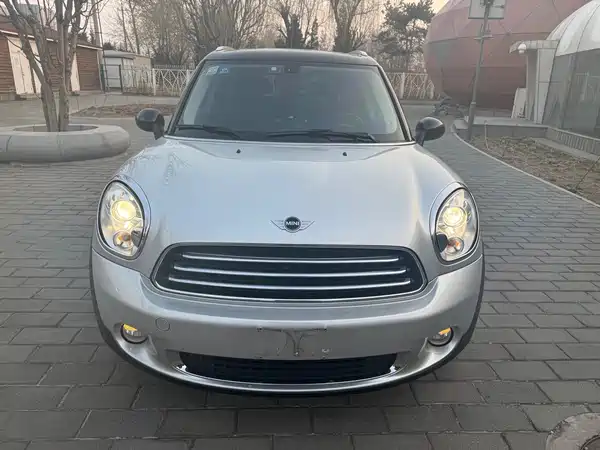 MINI Countryman 2011