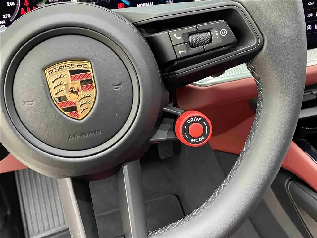 Porsche Cayenne 2025 — фото 16
