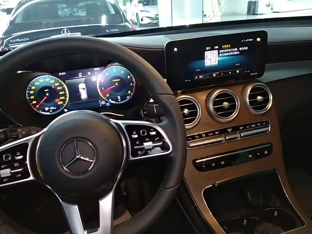 Mercedes-Benz GLC 2021 — фото 14