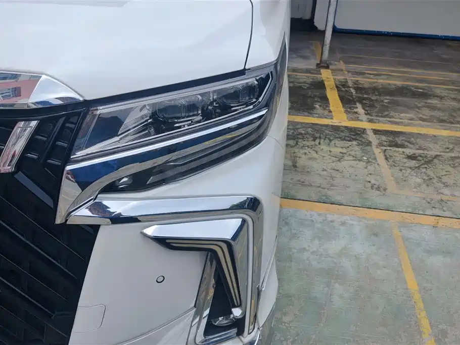 Toyota Alphard 2020 — фото 5